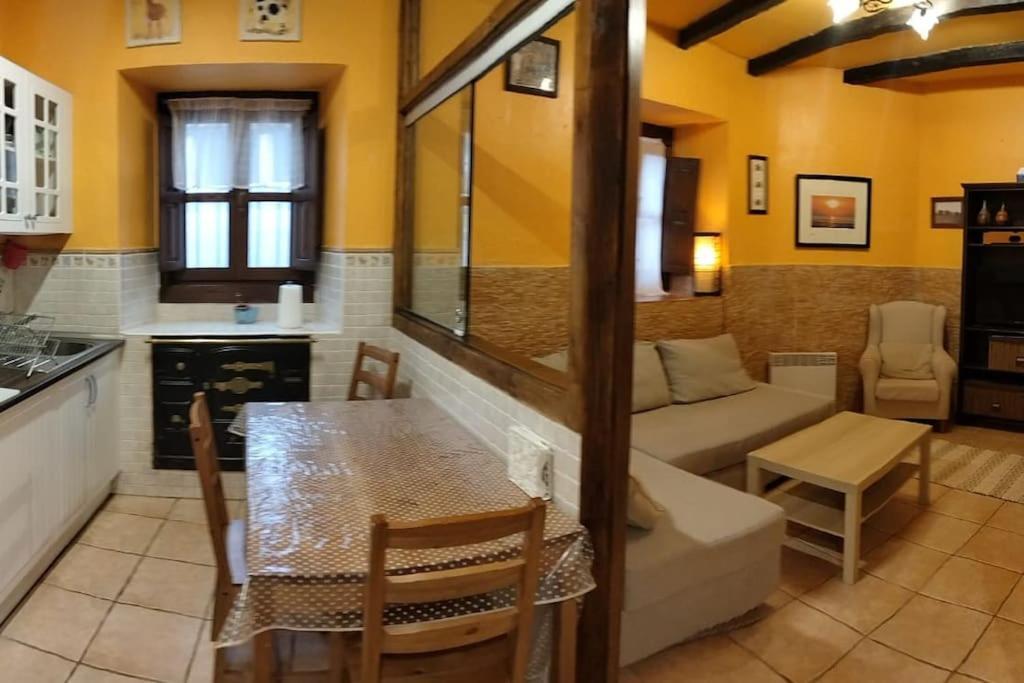 La Casina Roja - Santolaya De Cabranes Villa Arboleya Luaran gambar